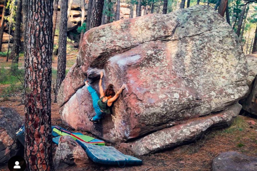 Escalada en bloque